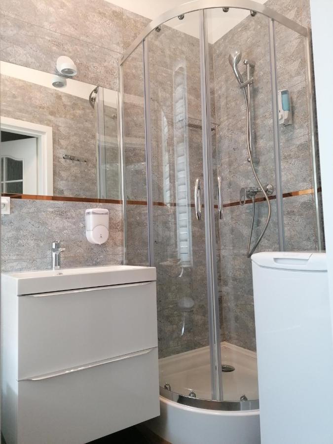 שצ'צ'ין Hostel Tulip - Pokoj 5 Ze Wspolna Lazienka I Kuchnia מראה חיצוני תמונה