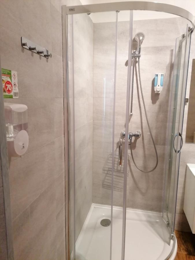 שצ'צ'ין Hostel Tulip - Pokoj 5 Ze Wspolna Lazienka I Kuchnia מראה חיצוני תמונה